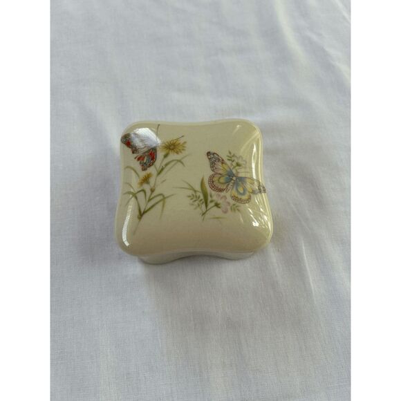 Takahashi Pottery San Francisco Trinket/Jewelry Box Small, Butterflies, Flowers - Picture 1 of 7